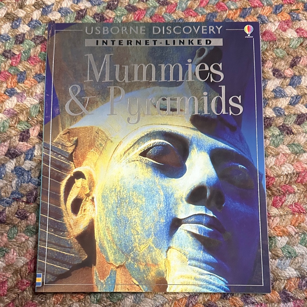 Usborne Mummies & Pyramids Ancient Egypt Discovery Internet Linked OOP